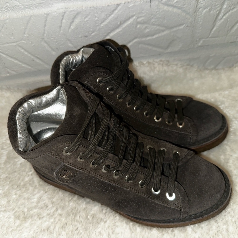 Chanel Interlocking CC Logo Brown Bootie Size 36 - Picture 6 of 13
